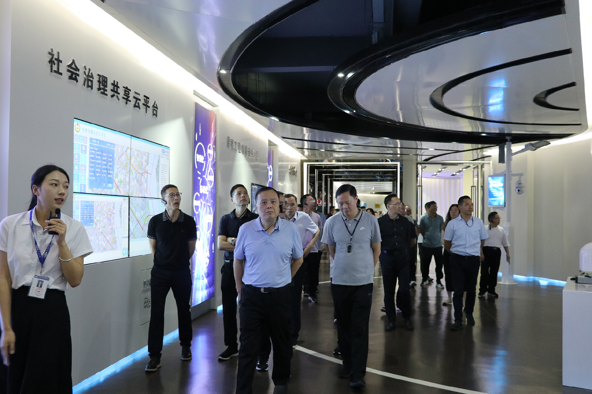 1729127725129054.png 圖片2.png